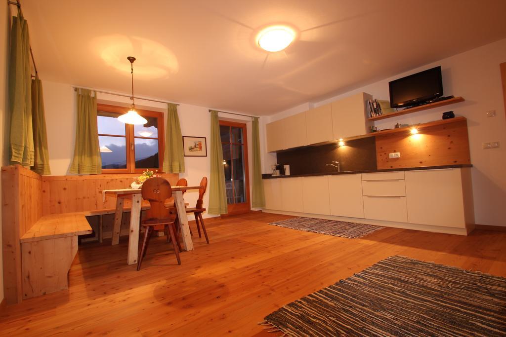 Mitterhof Apartman Ultimo Szoba fotó